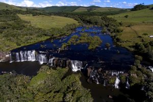 Cachoeira-dos-Venancios-Aparados-da-Serra-galeria