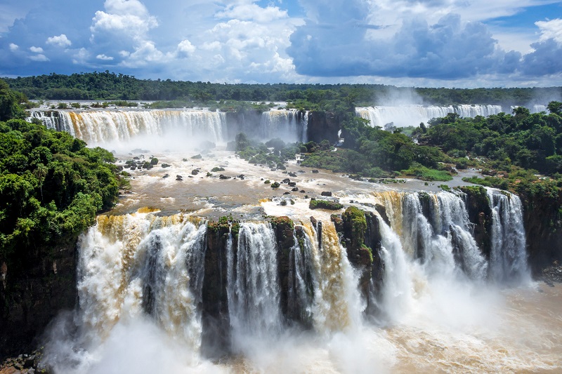 Do lado argentino das Cataratas: conheça o Pristine Iguazú Luxury Camp -  Adventure Club