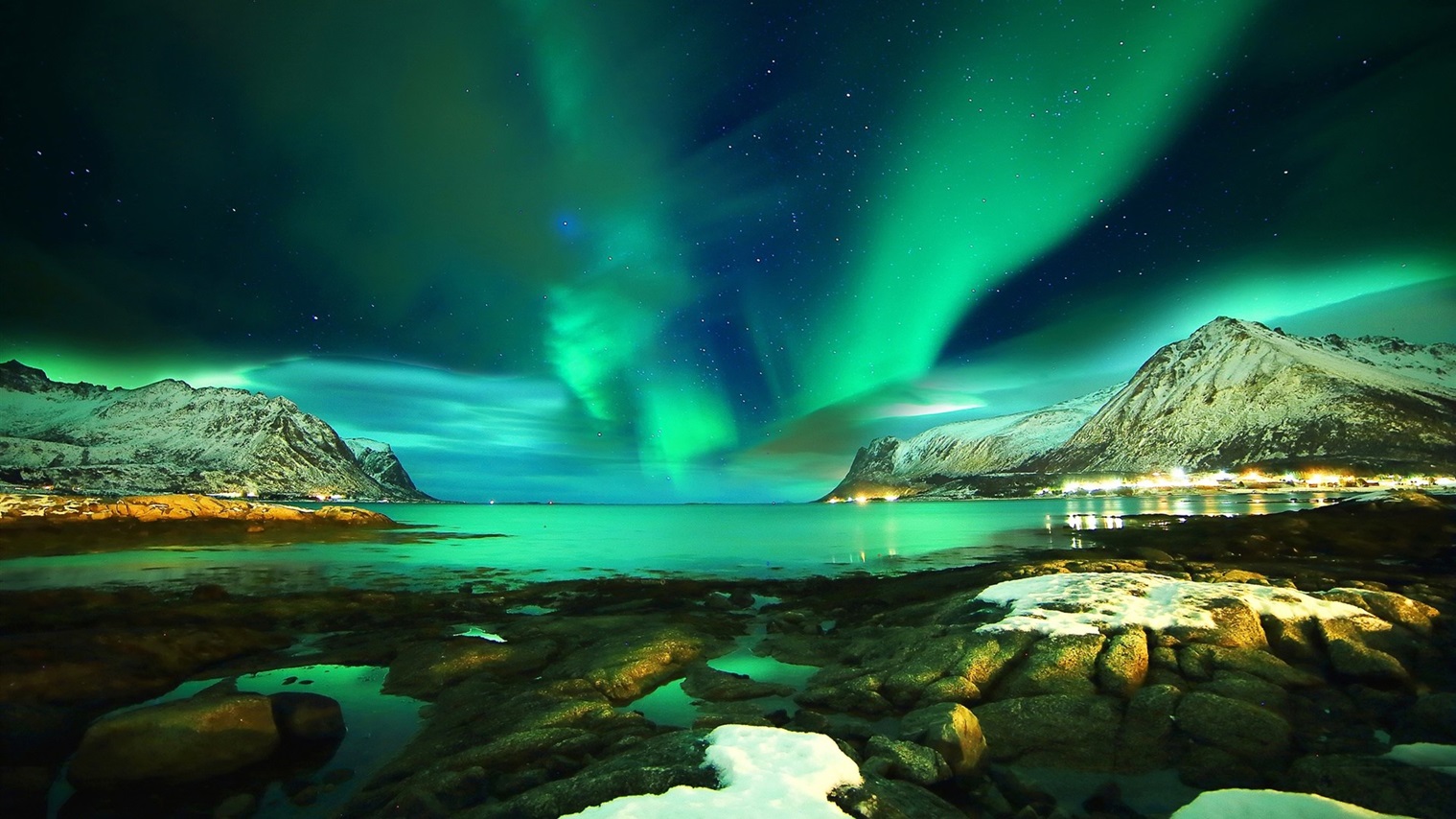 https://www.adventureclub.com.br/wp-content/uploads/2022/08/Aurora-Boreal-Noruega-Latitudes-topo-1519.jpg